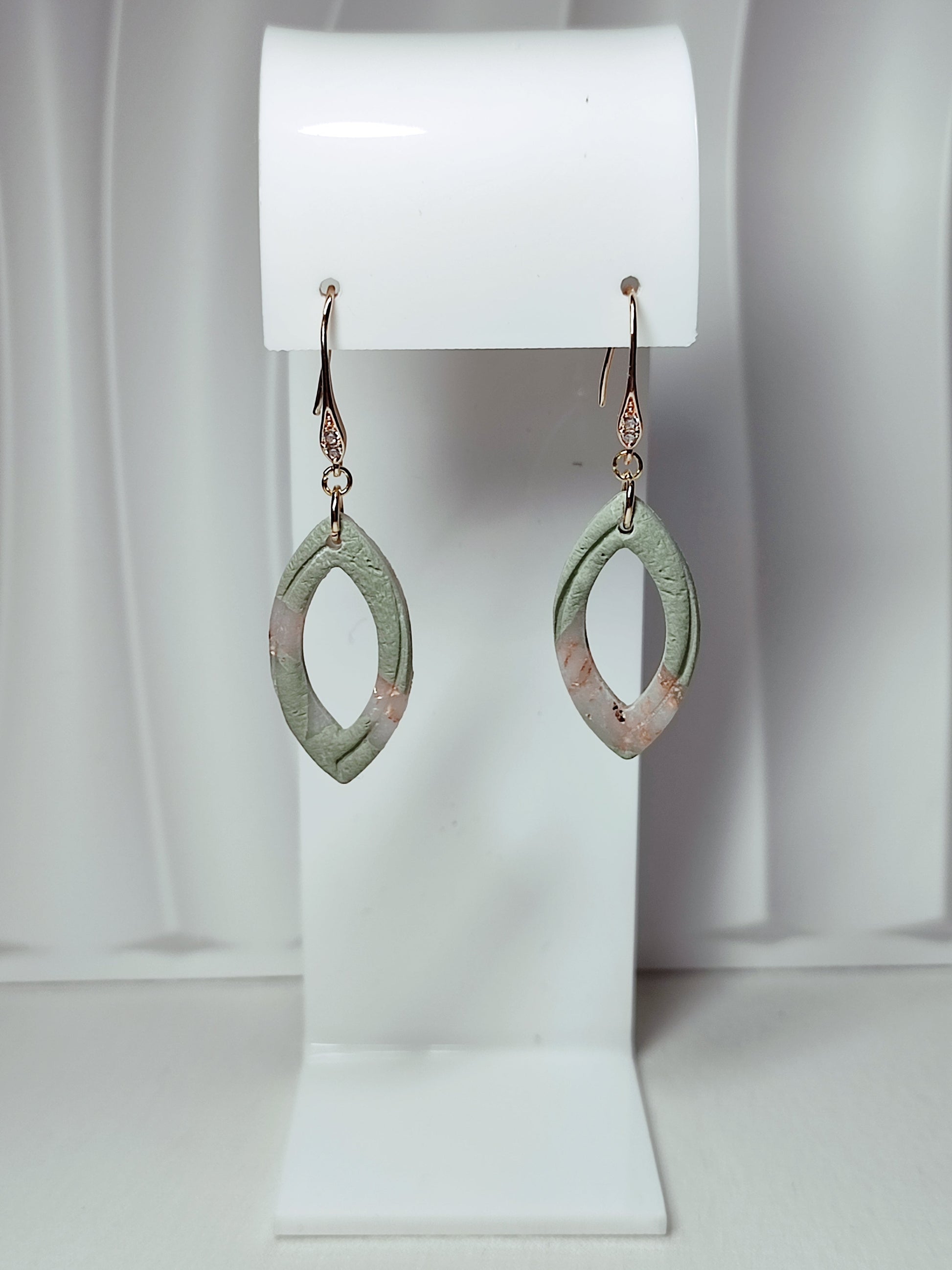 Boucles d’oreilles “Lueur de Sauge” – O mill’éclats O mill'éclats